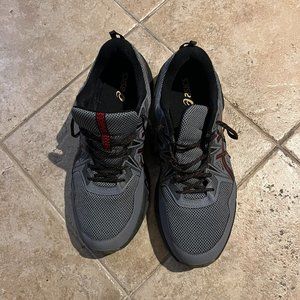 ASICS SIZE 15  4X EXTRA WIDE